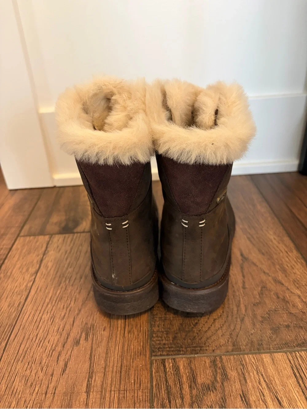 Merrell Women's Brown Faux-Fur Trim Winter Lace-Up Boots